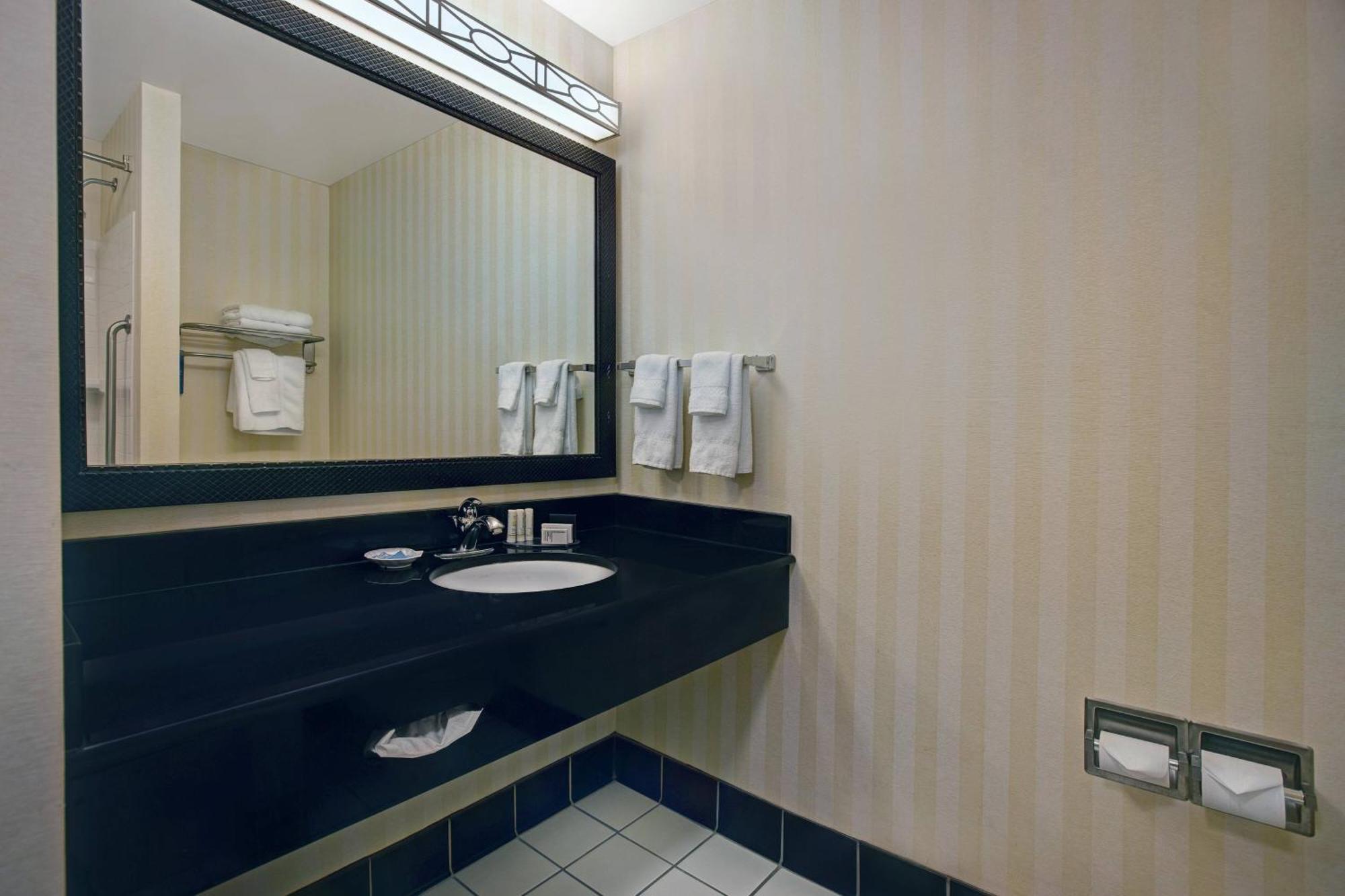 Fairfield Inn And Suites Carlsbad Exteriör bild